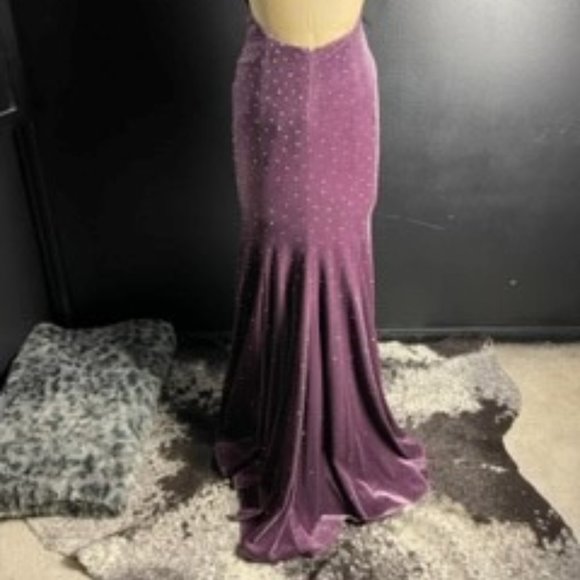 Jovani Purple velvet gown - Picture 2 of 4